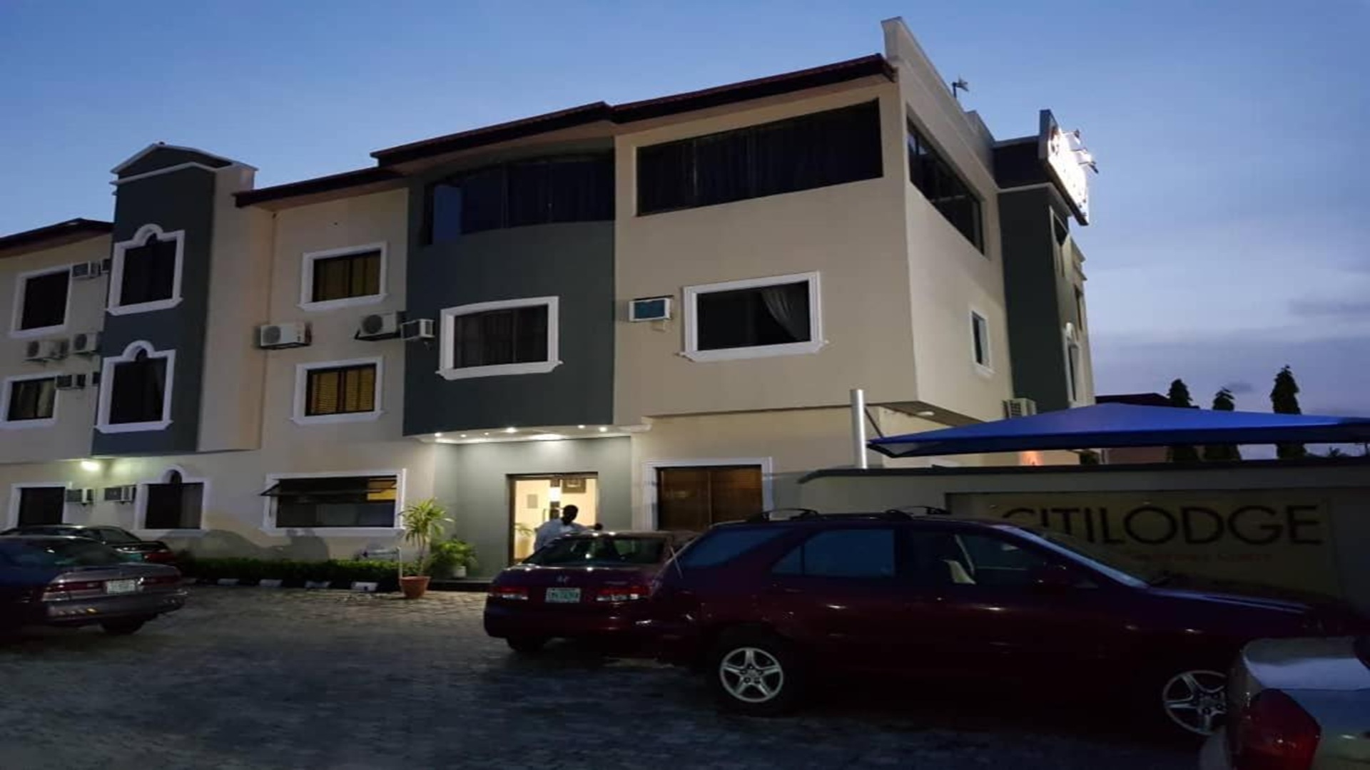 CITY GRADE HOTEL NDEMILI