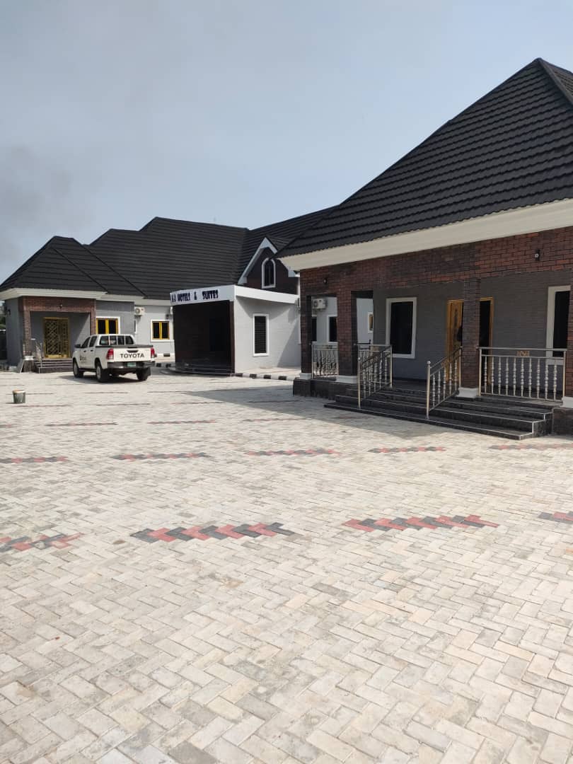 De-Jo Hotels & Suites